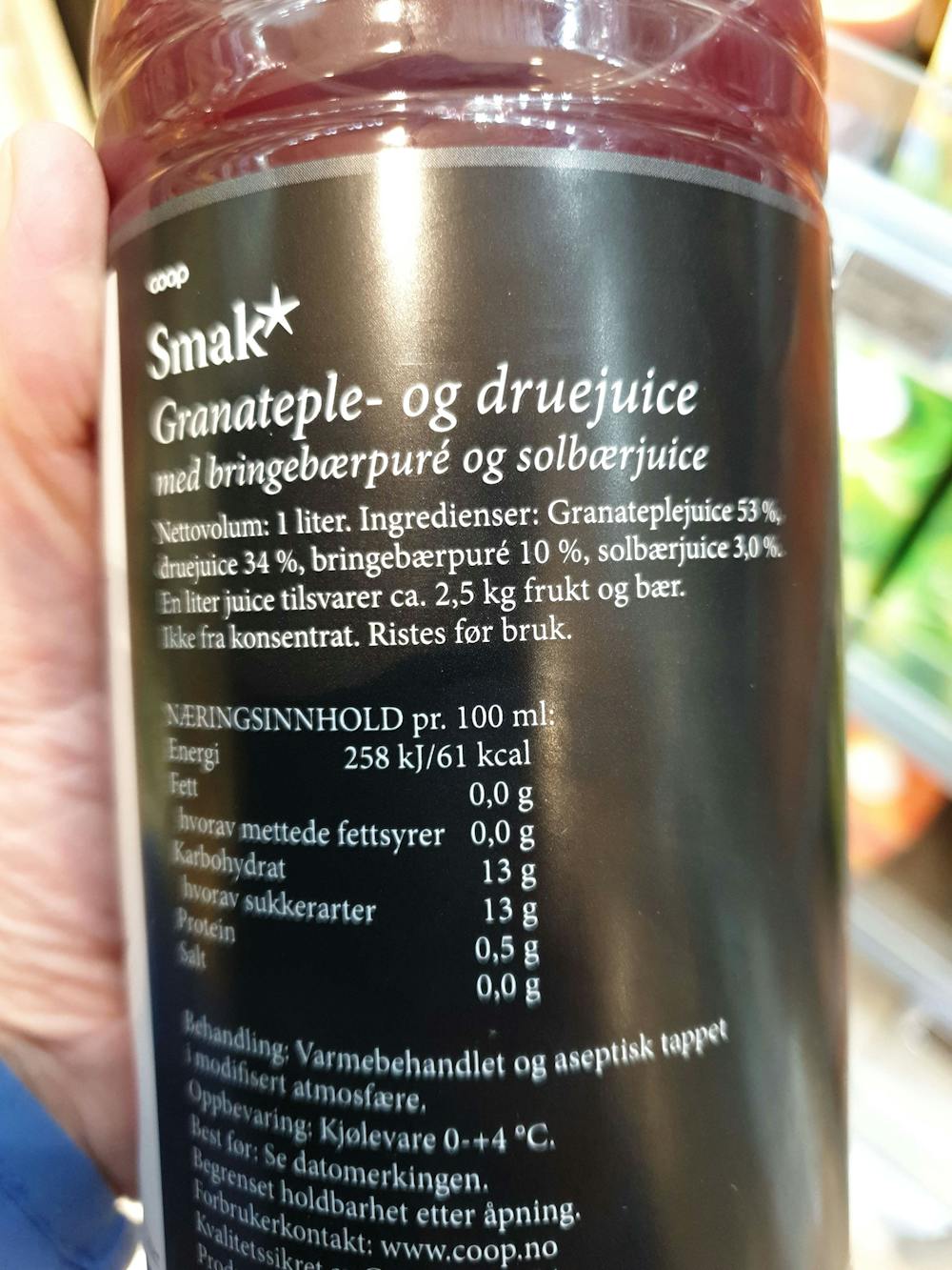 Ingredienslisten til Coop Smak* granateple- og druejuice