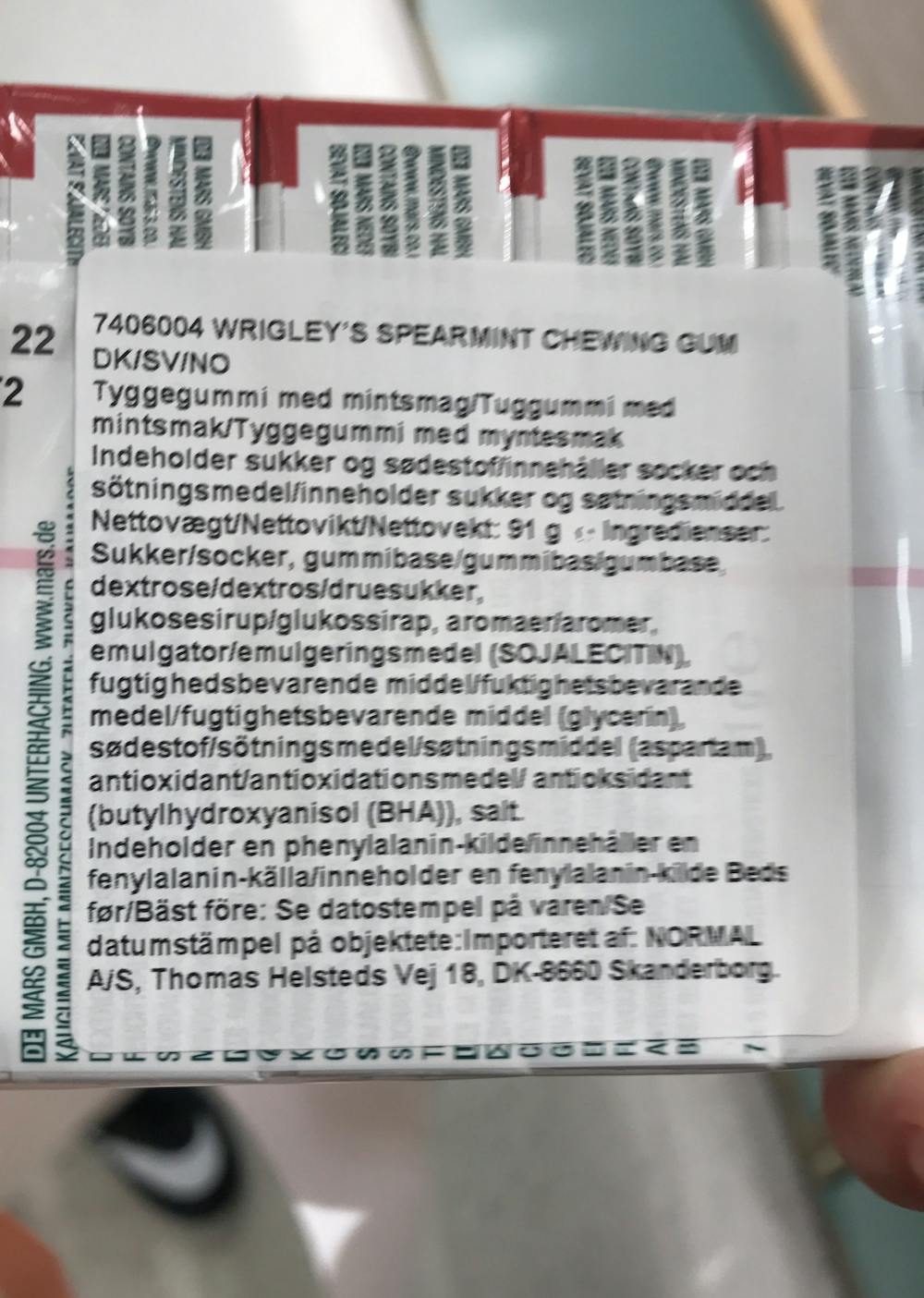 Ingredienslisten til Wrigley's Spearmint chewing gum