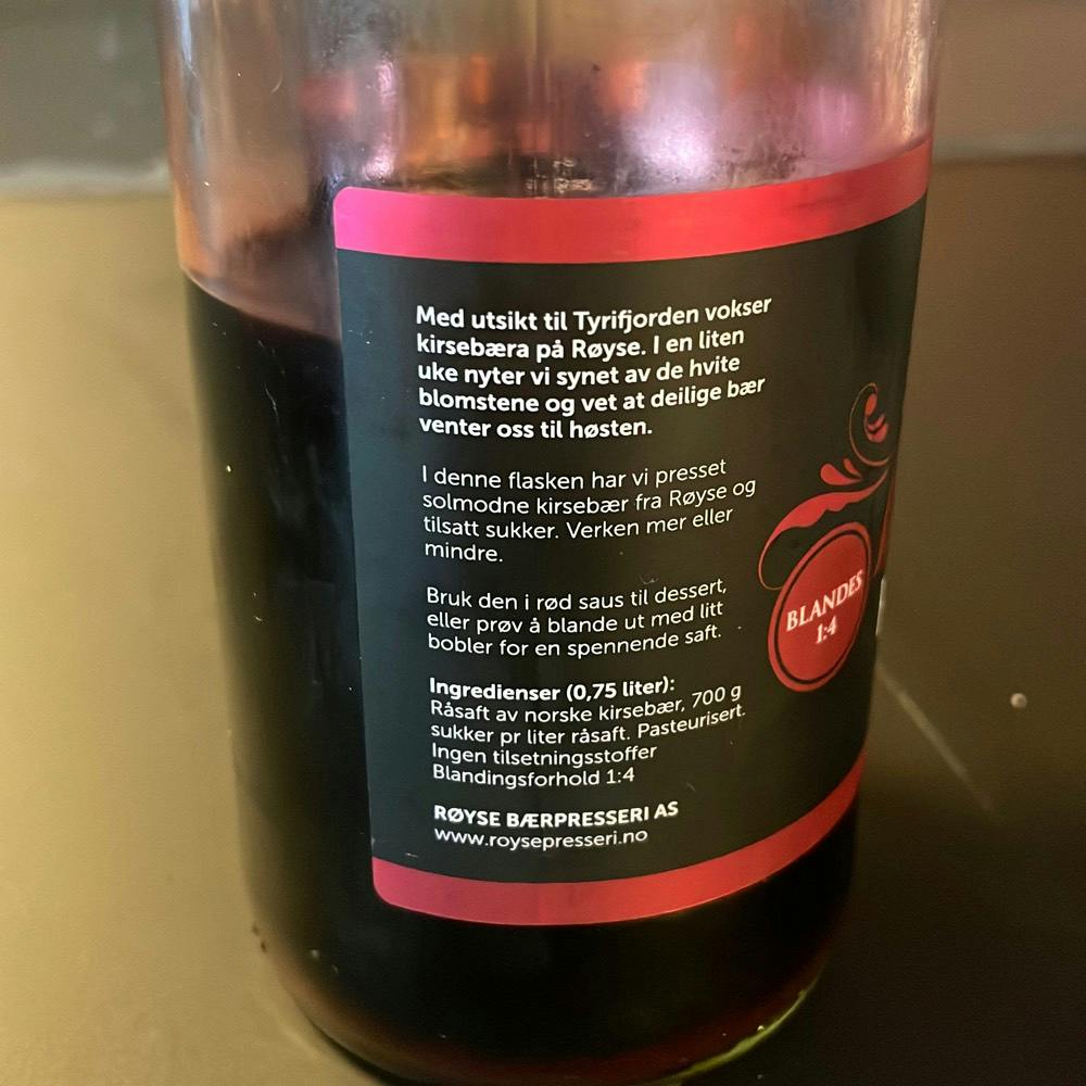Ingrediensliste - Kirsebær saft, Røyse