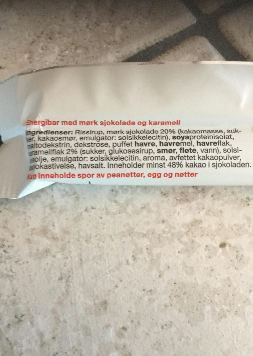 Ingredienslisten til EnergiBar, salt karamell, Fuel of Norway