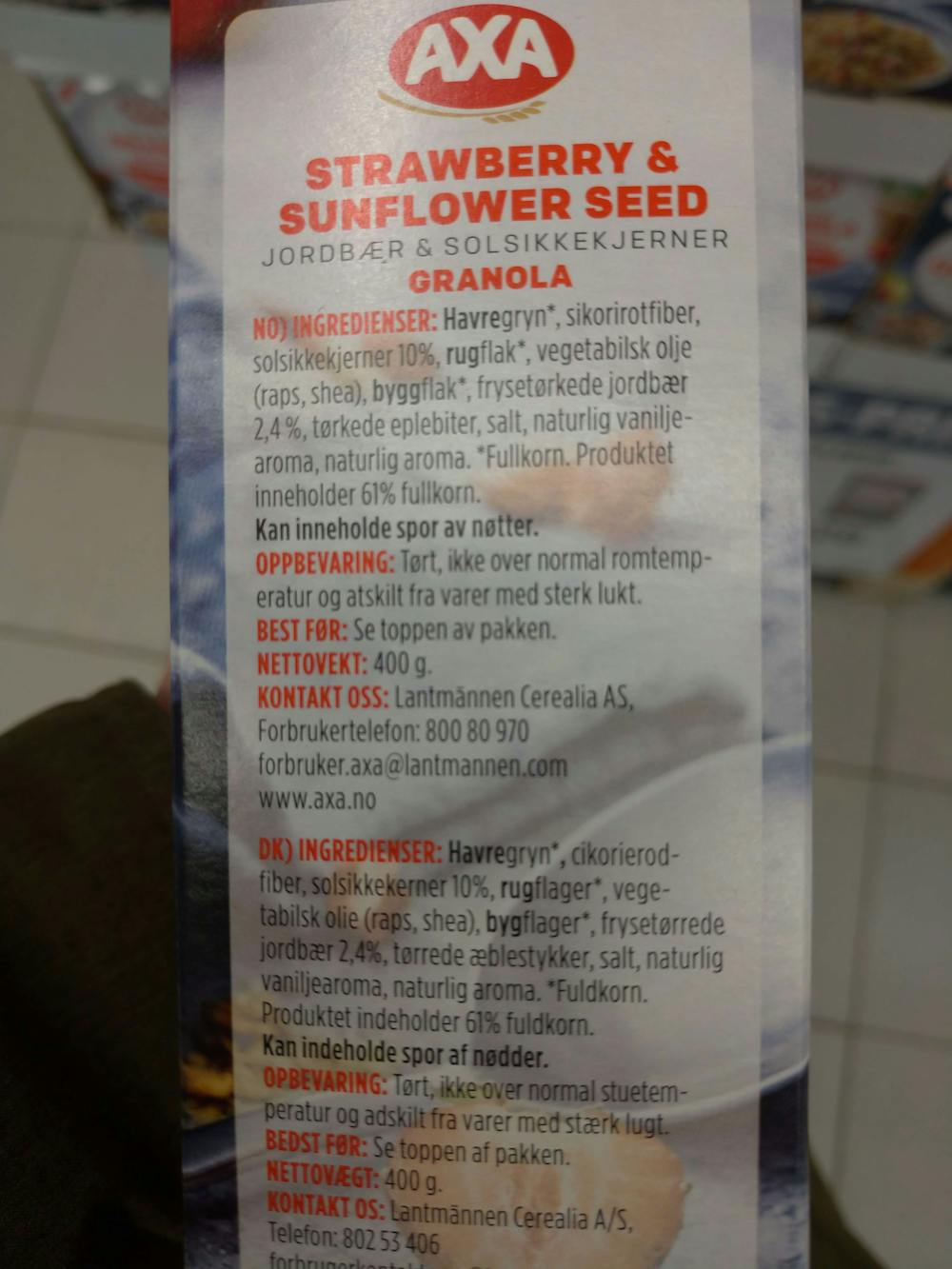 Ingredienslisten til AXA Granola, strawberry & sunflower seeds