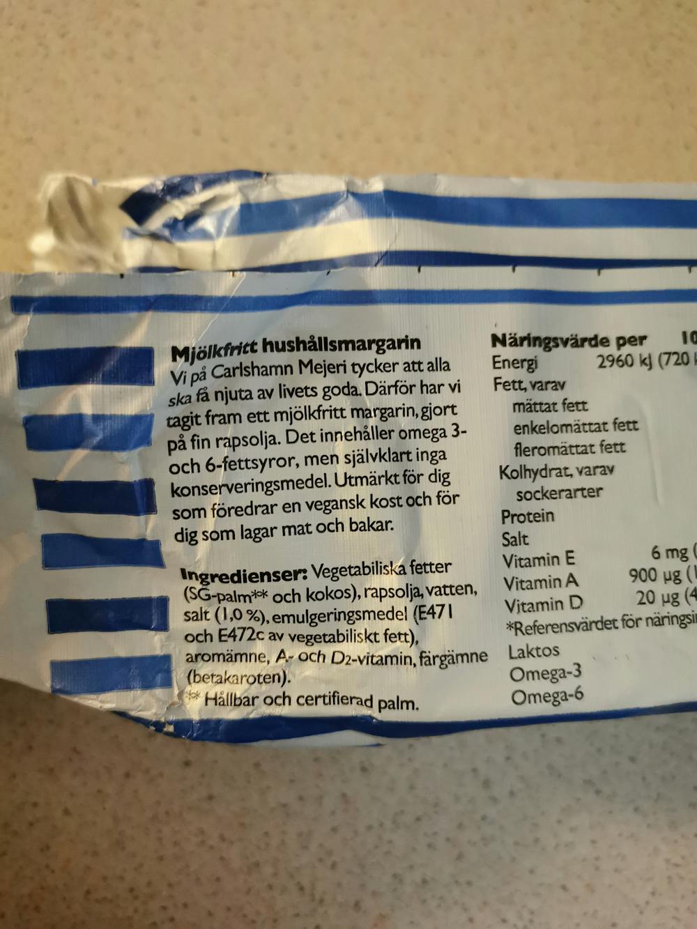 Ingredienslisten til Carlshamn Mjölkefritt hushållsmargarin