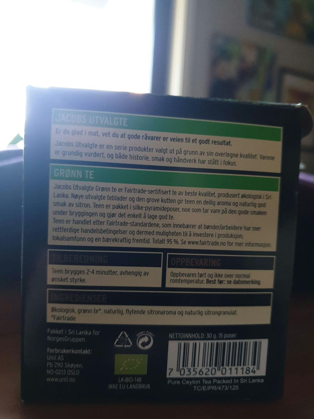 Ingredienslisten til Økologisk grønn te med deilig smak av sitron, Jacobs utvalgte