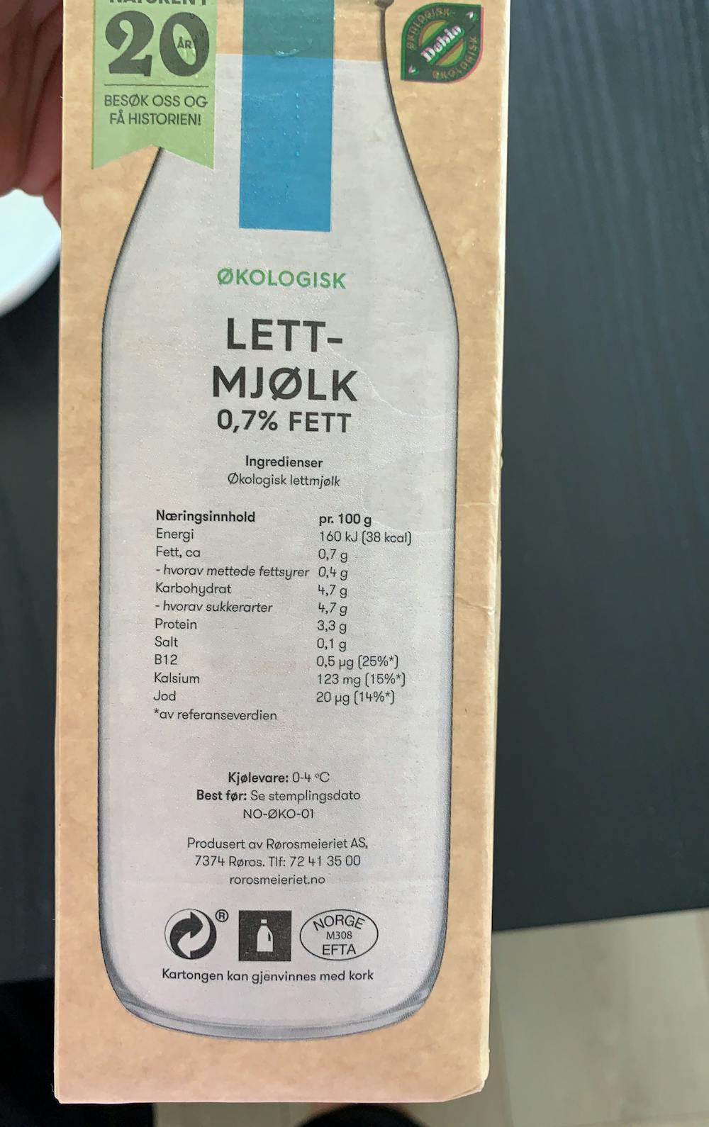 Ingredienslisten til Økologisk lettmjølk, 0,7%, Rørosmeieriet