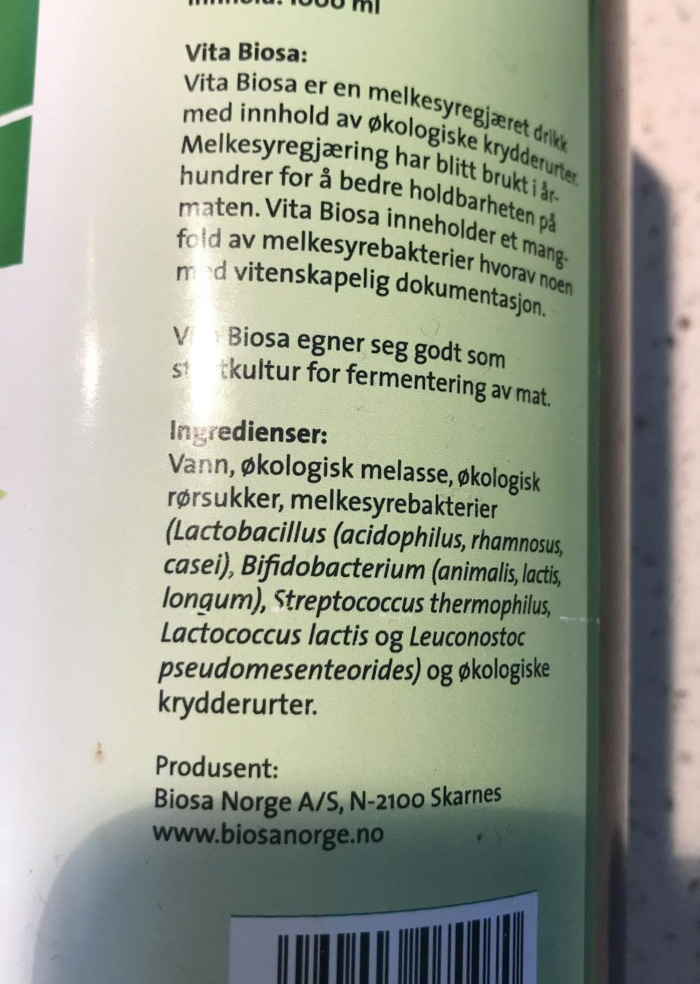 Ingredienslisten til Økologisk melkesyregjærdrikk med urter, Vita Biosa