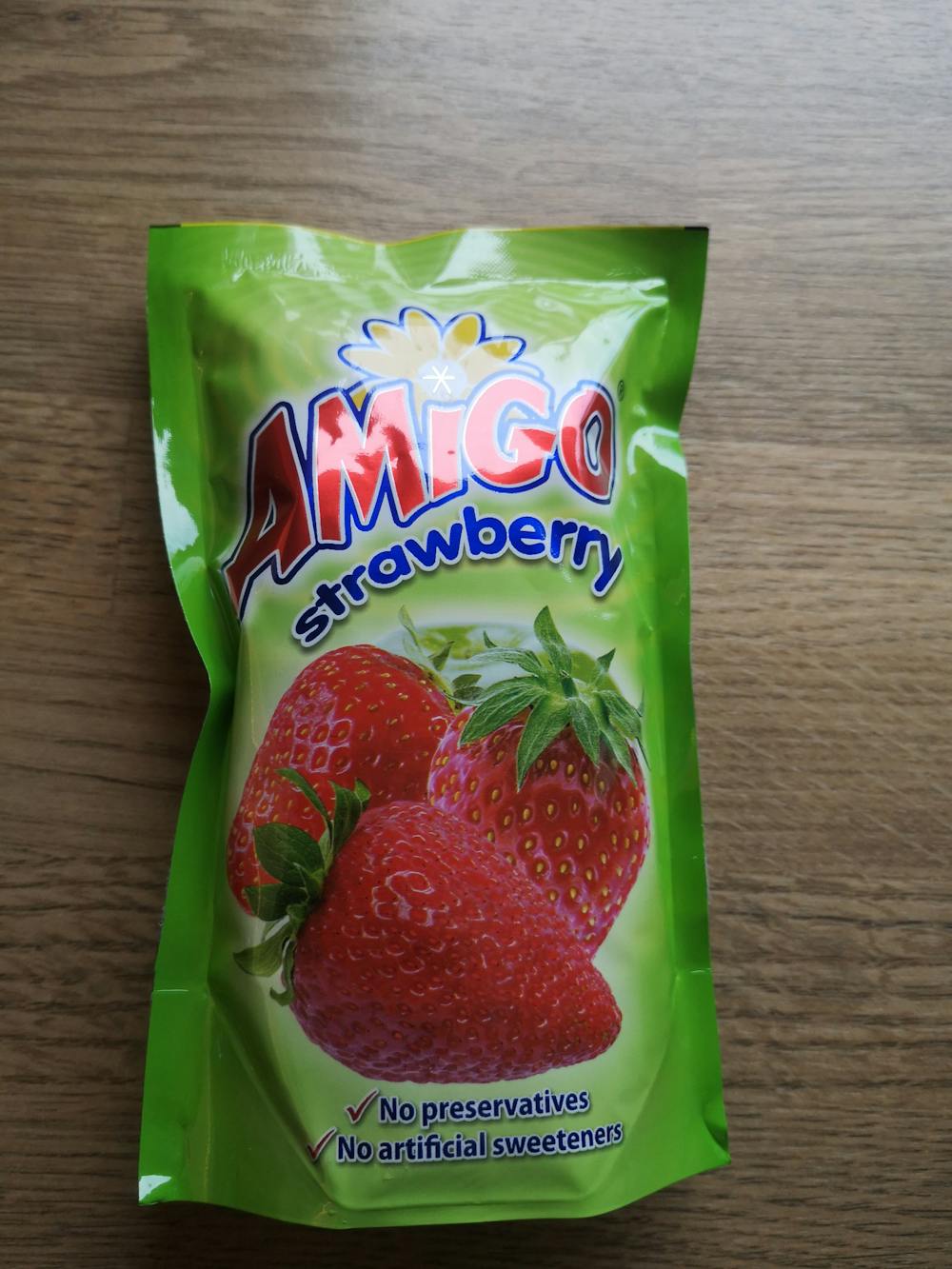 Strawberry, Amigo