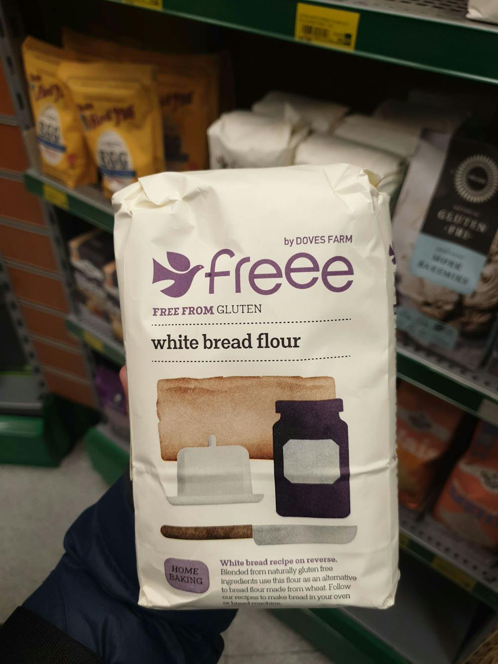 White breas flour , freee