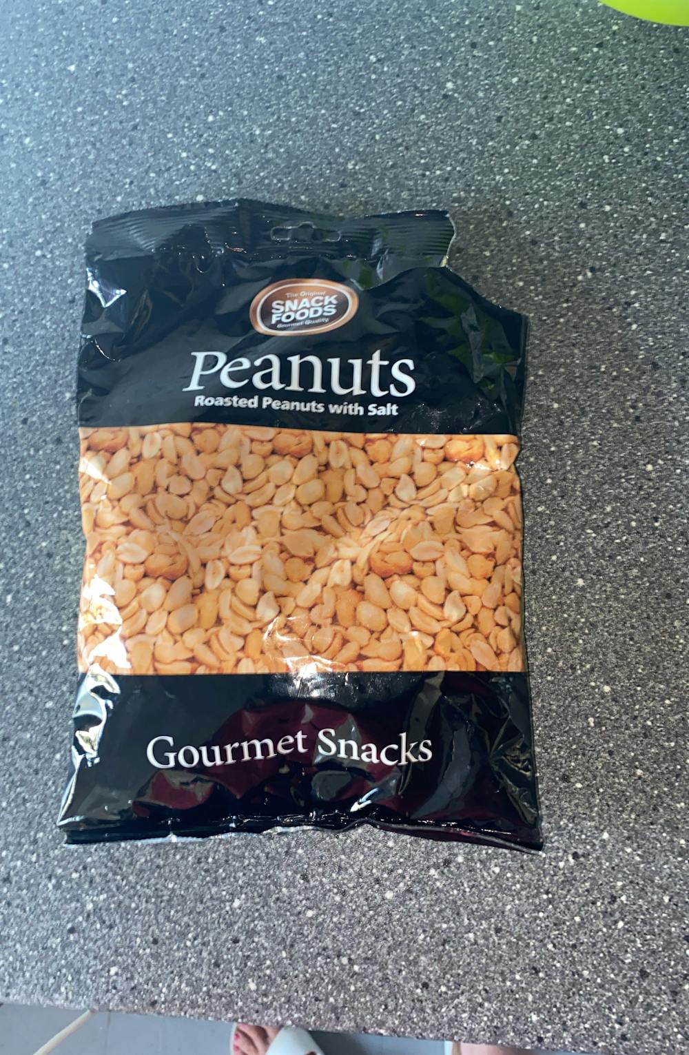 Peanuts , Snack foods 