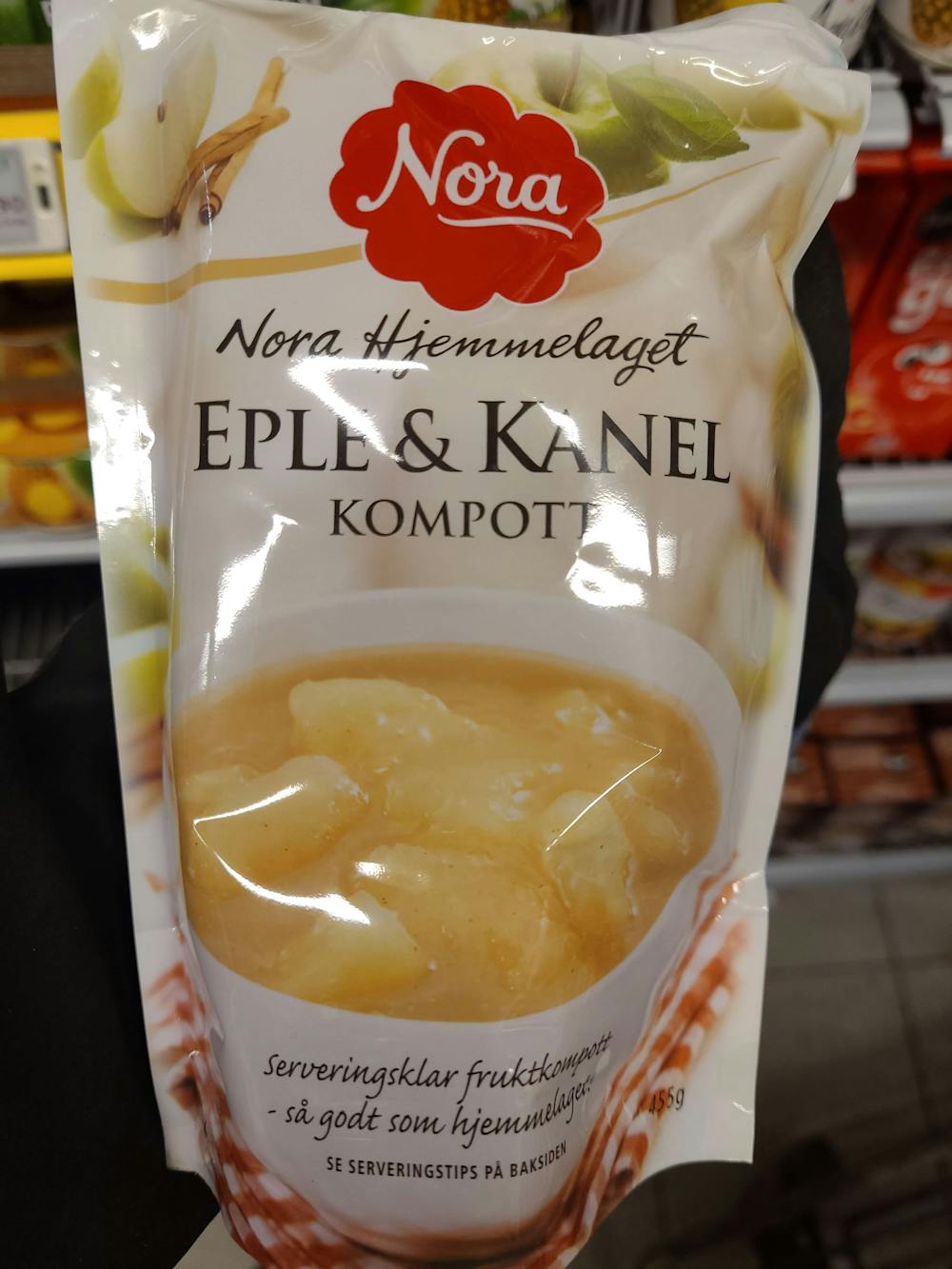 Eple & kanel kompott, Nora