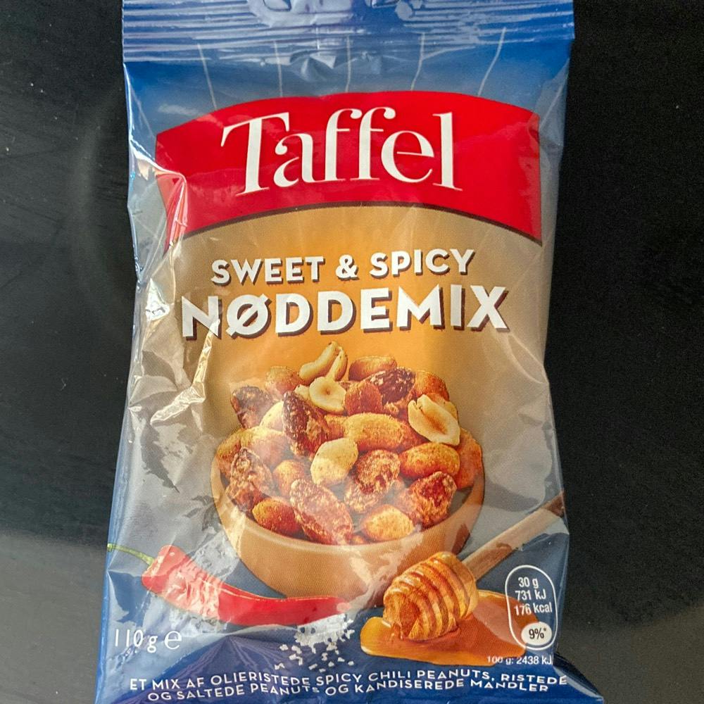 Sweet & Spicy Nøddemix, Taffel