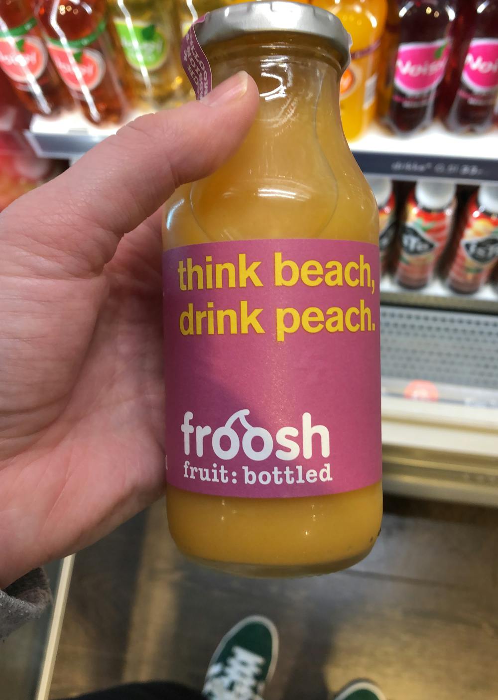 Think beach, drink peack, Froosh