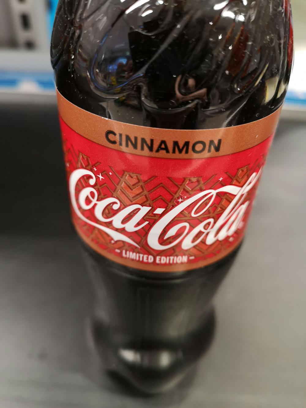 Coca Cola cinnamon, Coca Cola
