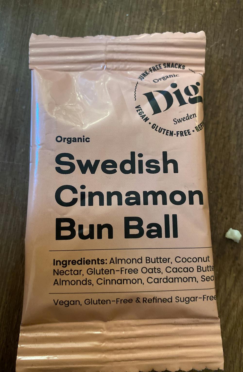 Swedish cannamon bun ball, Dig