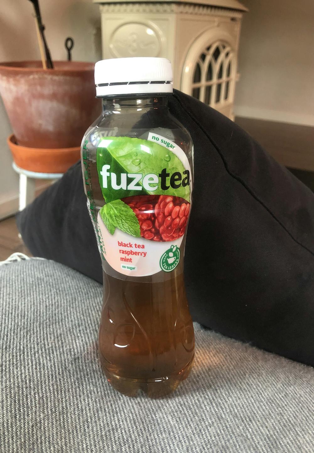 Fuzetea, black tea raspberry mint , Coca Cola Company