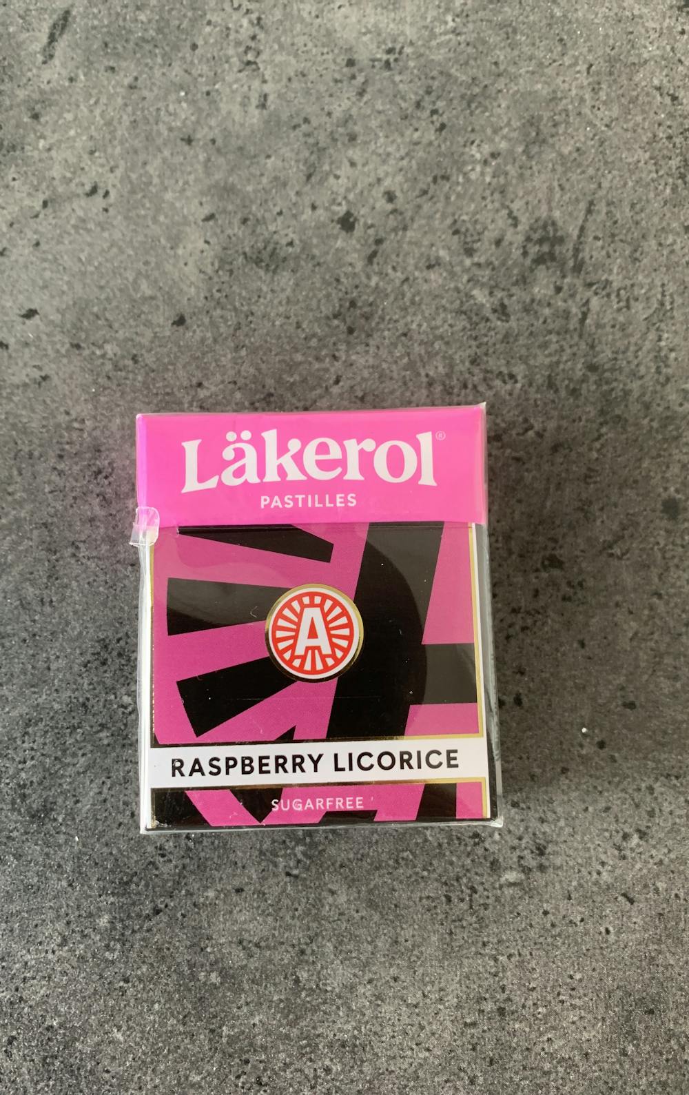Raspberry licorice, Läkerol