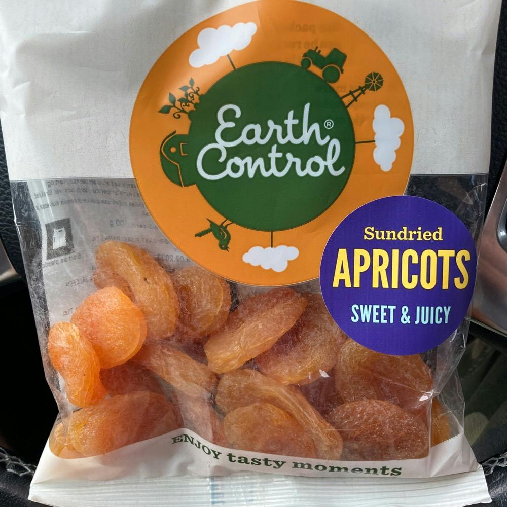 Tørket aprikos, Earth Control 