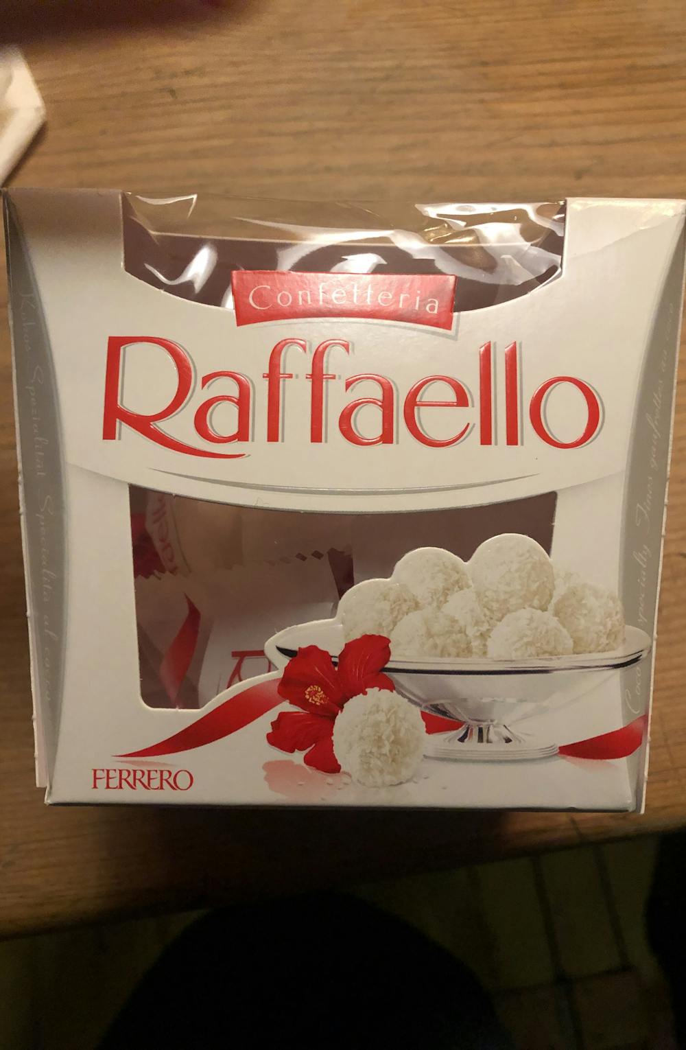Raffaello, Confetteria