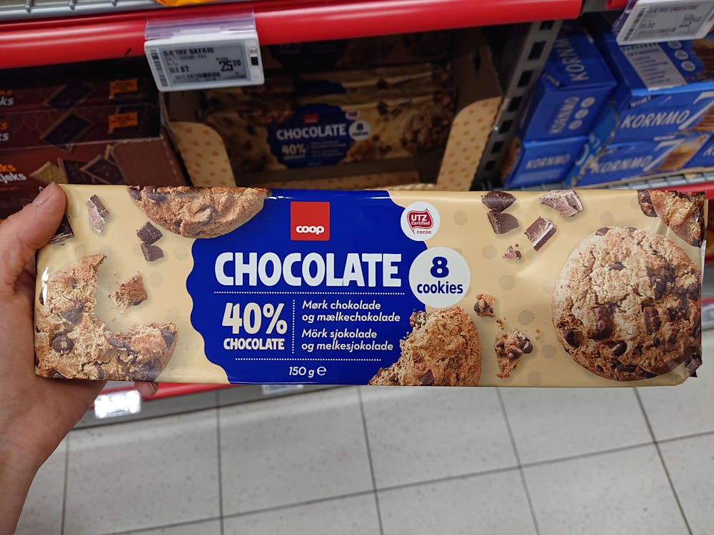 Chocolate cookies, 40% chocolate, Coop