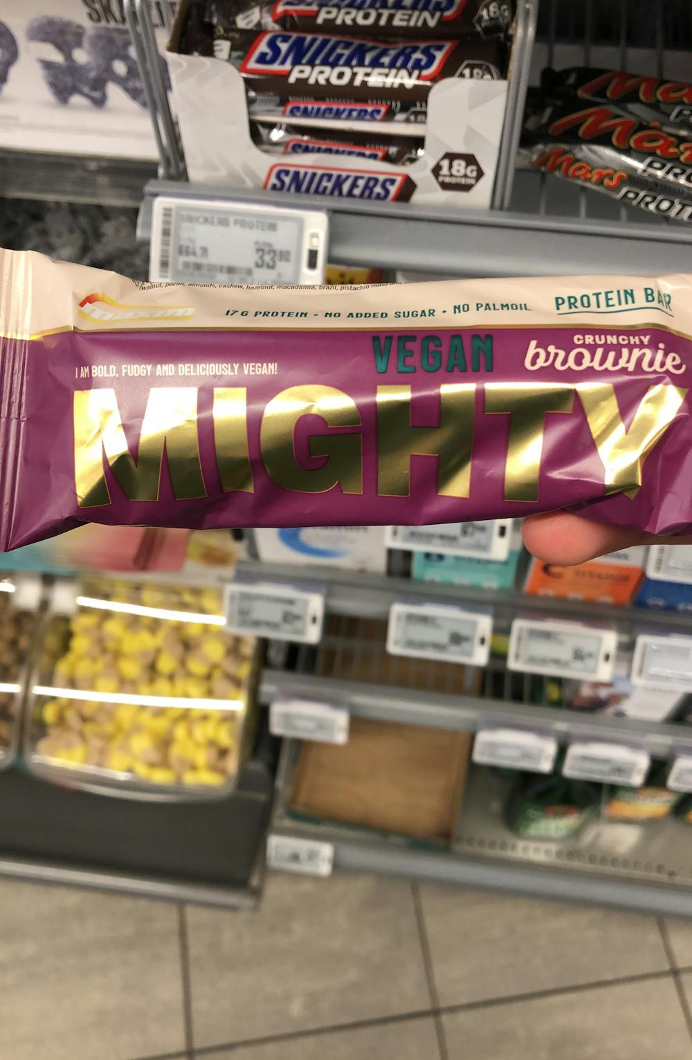 Vegan mighty, crunchy brownie, Maxim